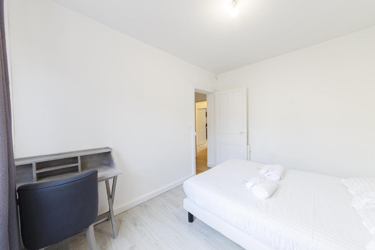Grand Appartement Hyper Centre Ville D'Ανζέρ Εξωτερικό φωτογραφία
